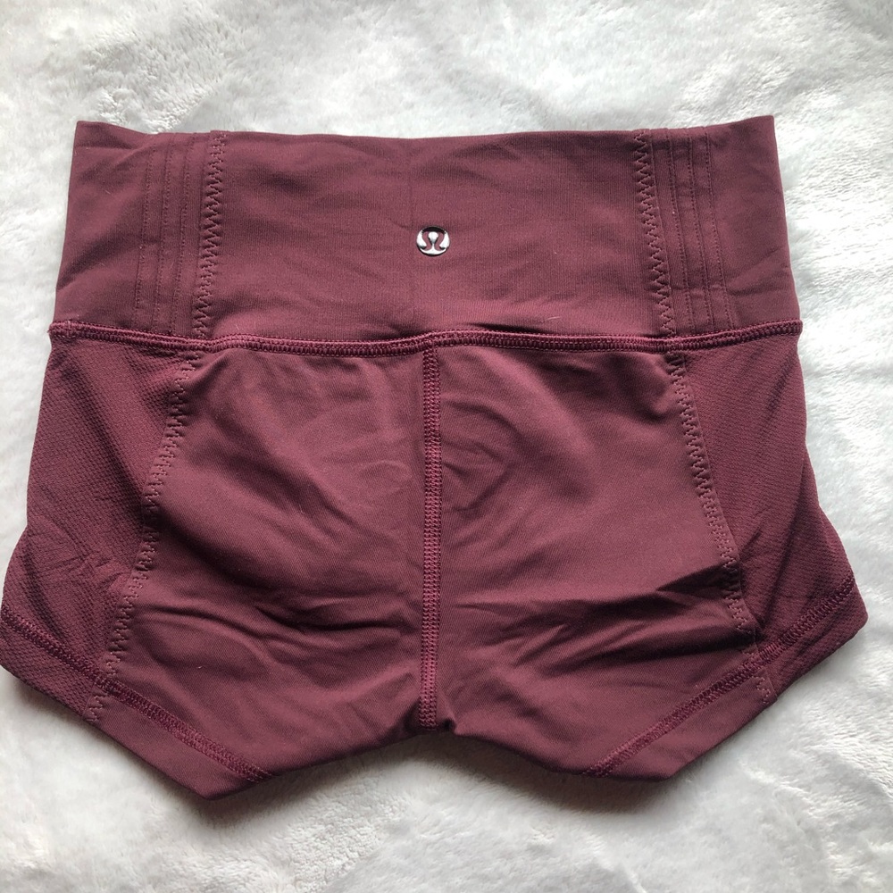 Lululemon high rise booty short